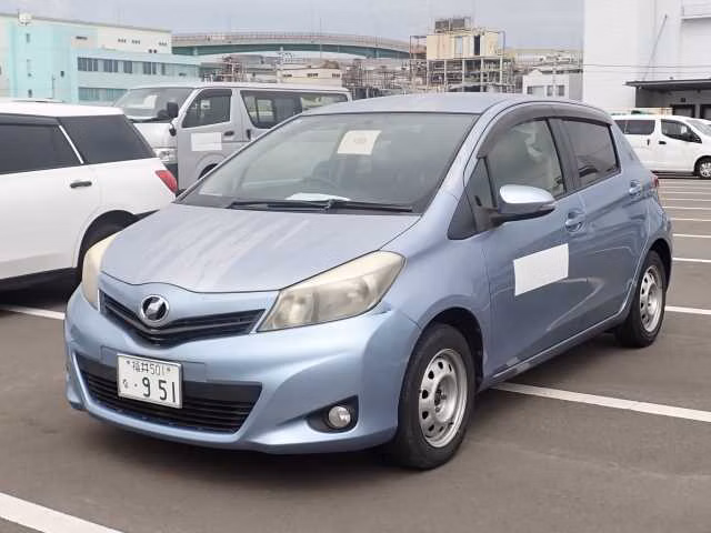TOYOTA VITZ