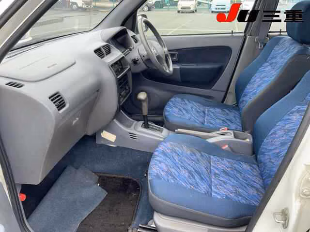 DAIHATSU TERIOS KID