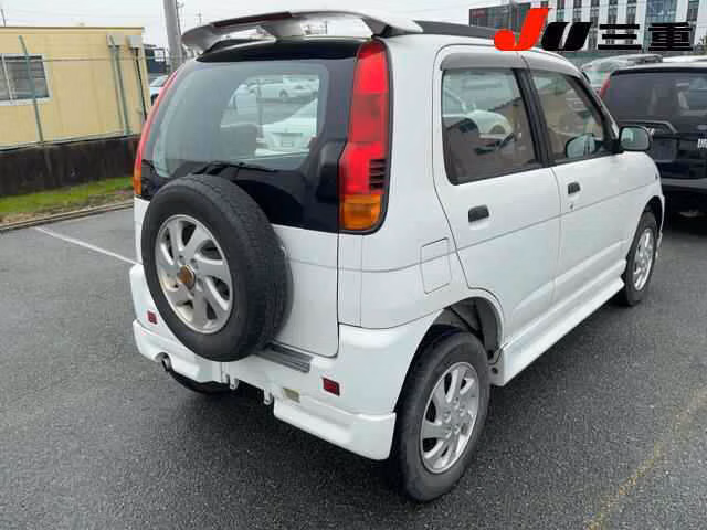 DAIHATSU TERIOS KID