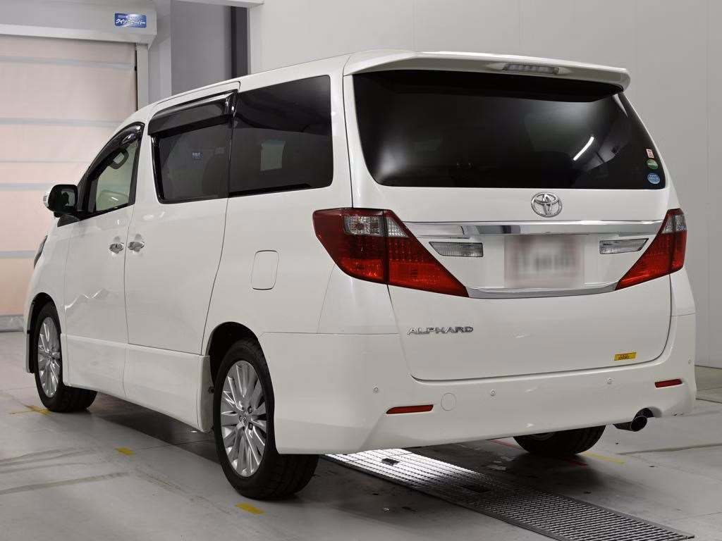 TOYOTA ALPHARD