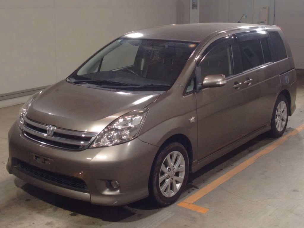 TOYOTA ISIS