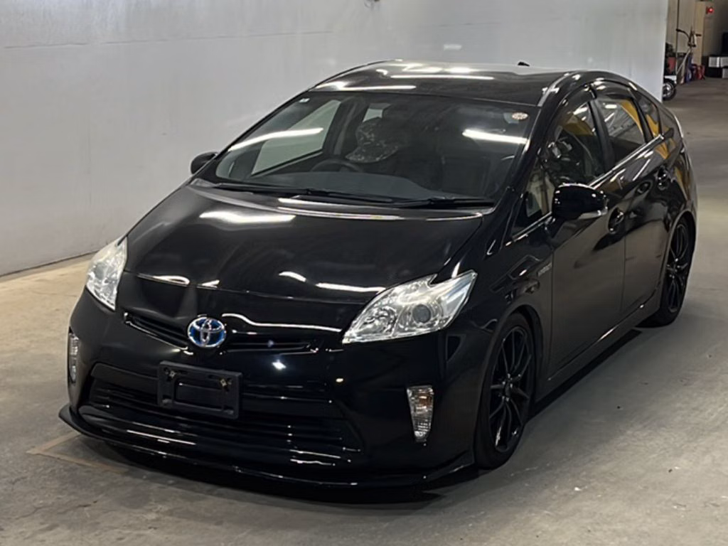 TOYOTA PRIUS