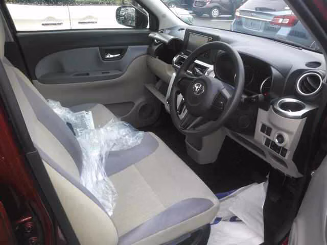 TOYOTA PIXIS JOY