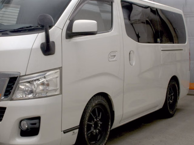 NISSAN NV350 CARAVAN