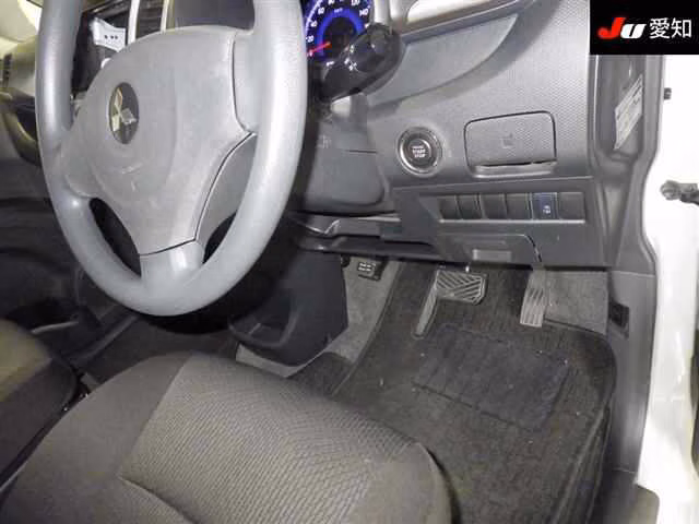 MITSUBISHI DELICA D:2