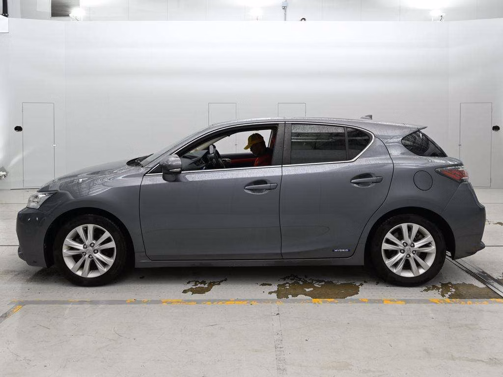 LEXUS CT200H