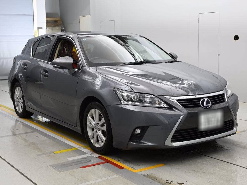 LEXUS CT200H