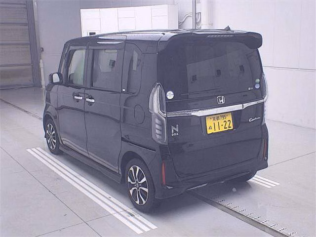 HONDA N-BOX