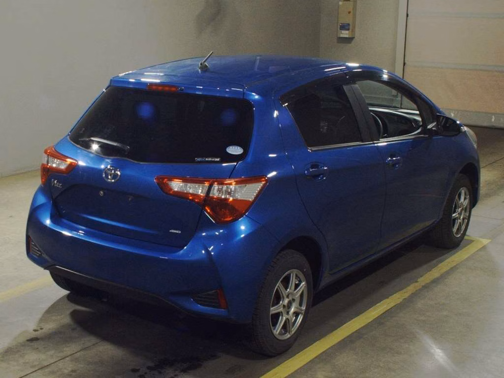 TOYOTA VITZ