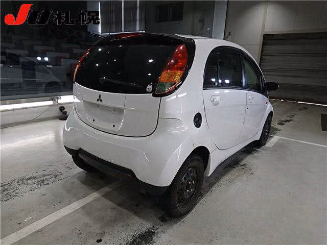 MITSUBISHI I