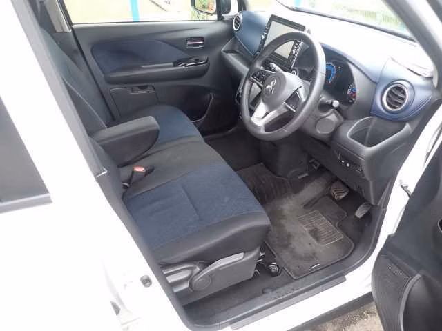 MITSUBISHI EK X