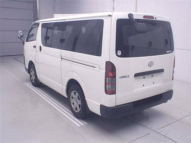 TOYOTA REGIUS ACE
