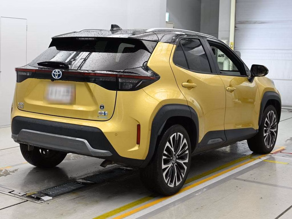 TOYOTA YARIS CROSS
