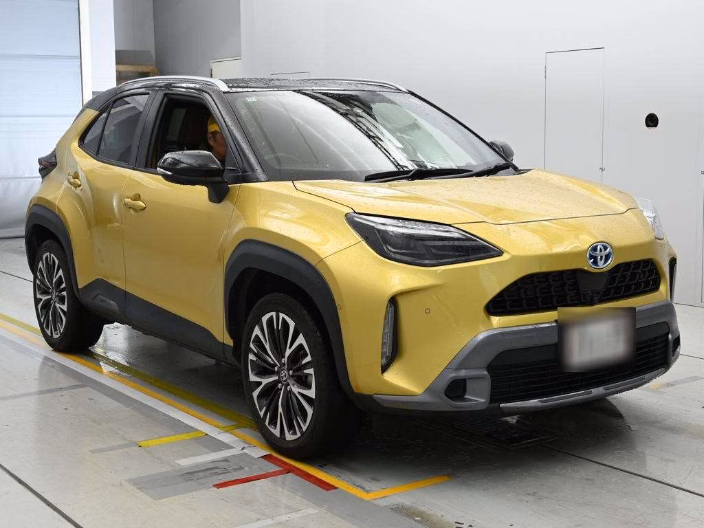 TOYOTA YARIS CROSS