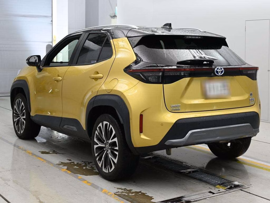 TOYOTA YARIS CROSS
