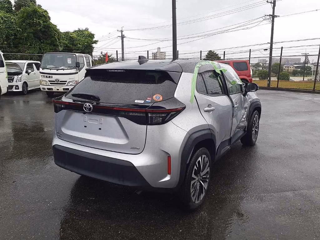 TOYOTA YARIS CROSS