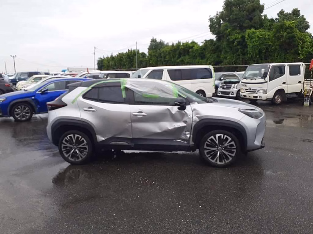 TOYOTA YARIS CROSS