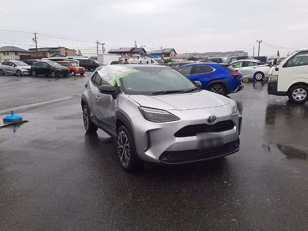TOYOTA YARIS CROSS