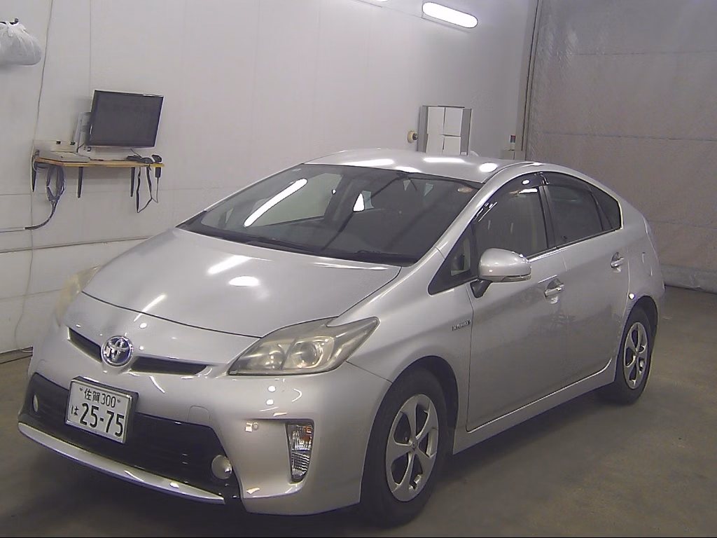 TOYOTA PRIUS