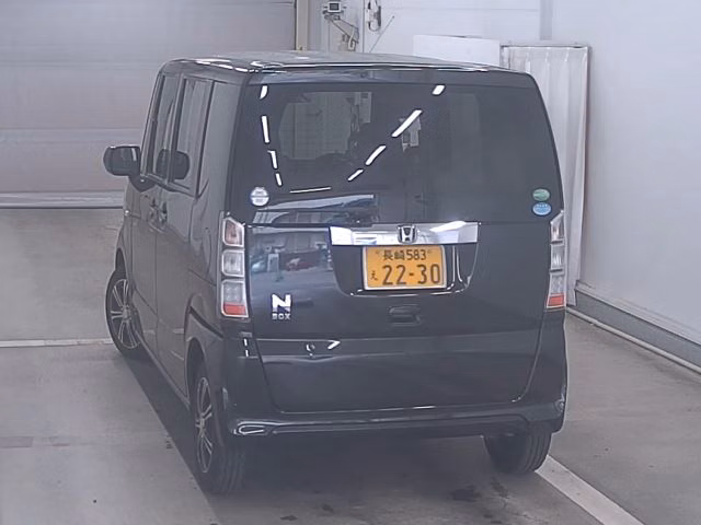 HONDA N-BOX