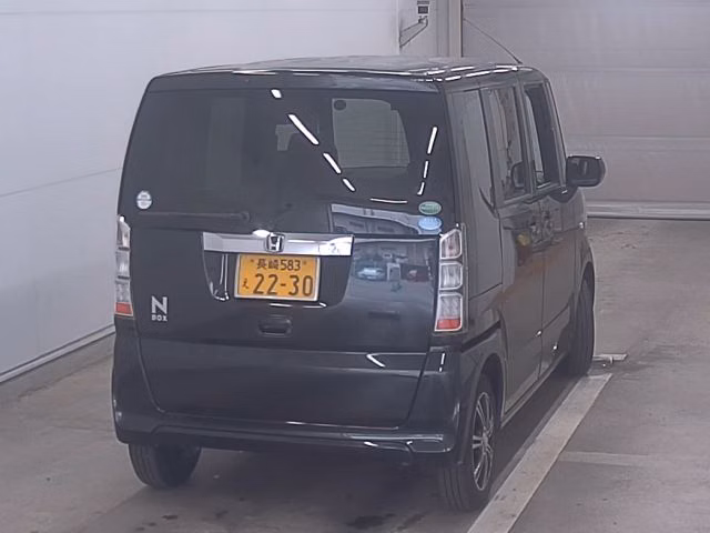HONDA N-BOX