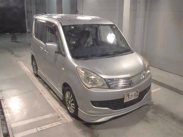 MITSUBISHI DELICA D:2