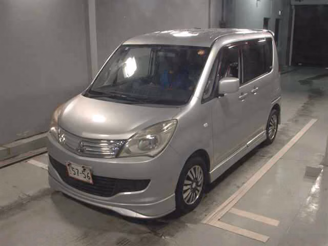 MITSUBISHI DELICA D:2