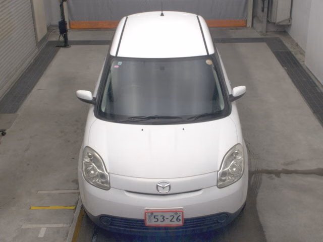 MAZDA VERISA