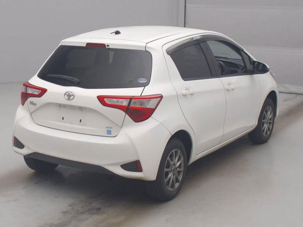 TOYOTA VITZ