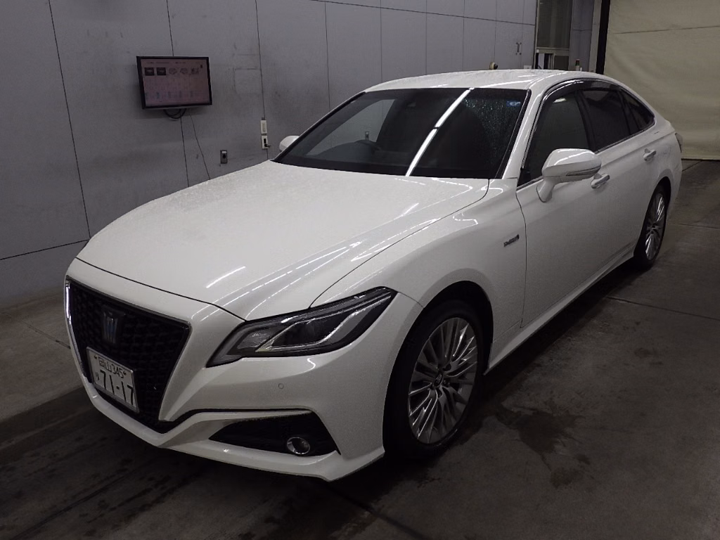 TOYOTA CROWN