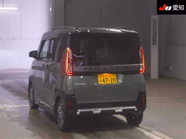 MITSUBISHI DELICA MINI