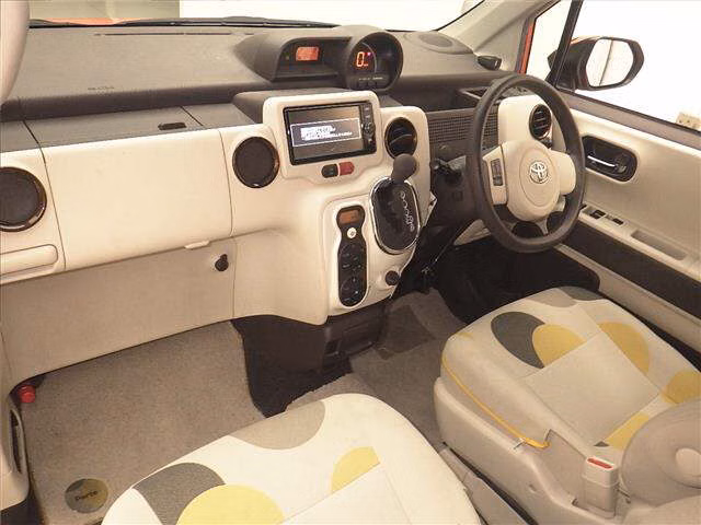 TOYOTA PORTE