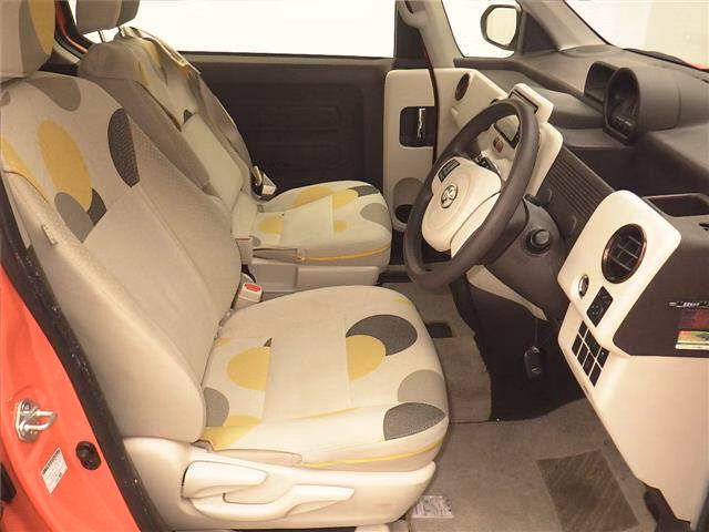 TOYOTA PORTE