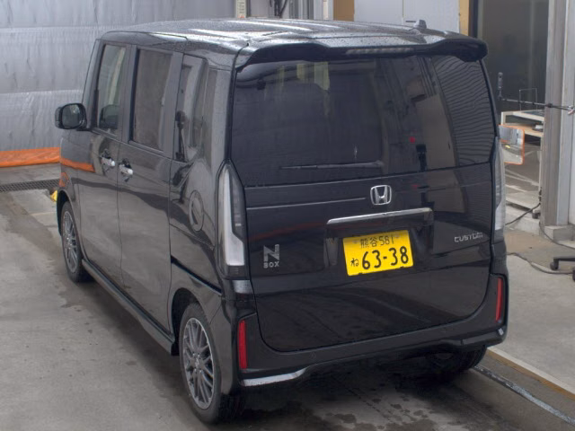 HONDA N-BOX