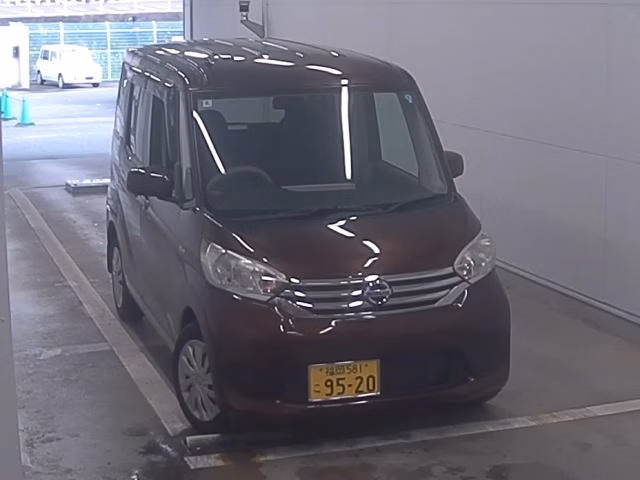 NISSAN DAYZ ROOX