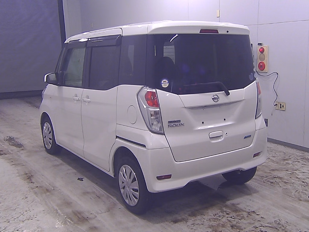 NISSAN DAYZ ROOX