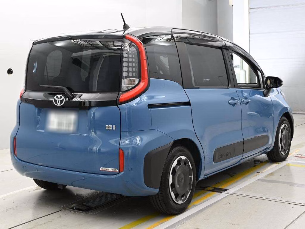 TOYOTA SIENTA