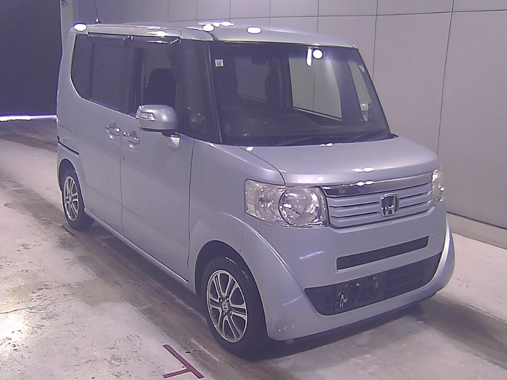 HONDA N-BOX