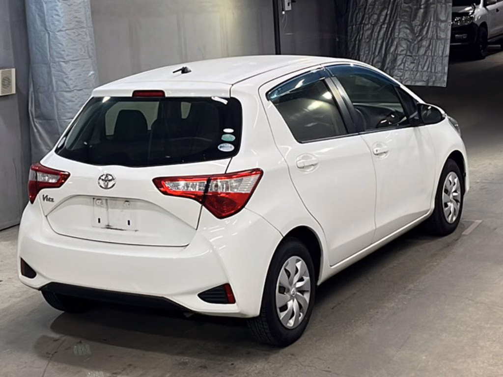 TOYOTA VITZ