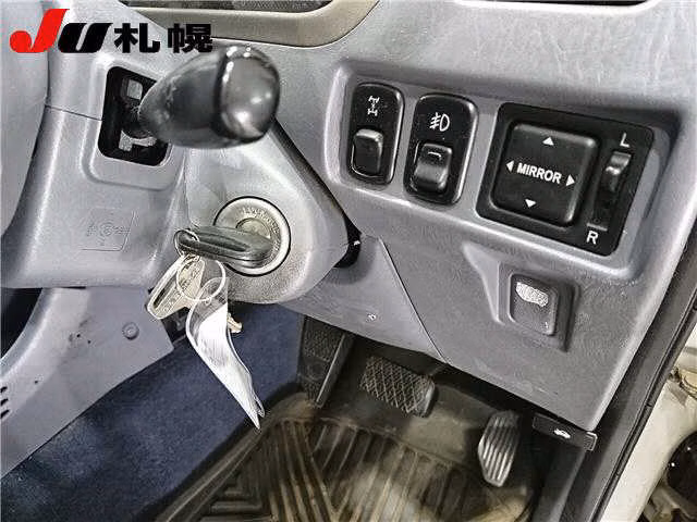 DAIHATSU TERIOS KID