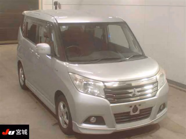 MITSUBISHI DELICA D:2