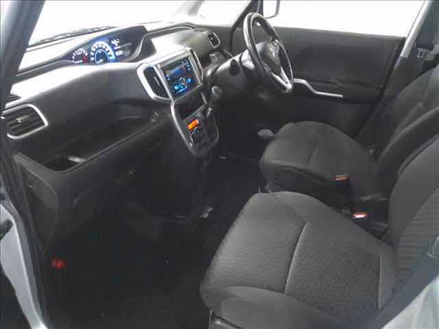 MITSUBISHI DELICA D:2