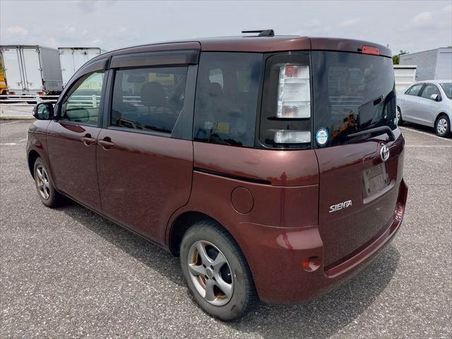 TOYOTA SIENTA