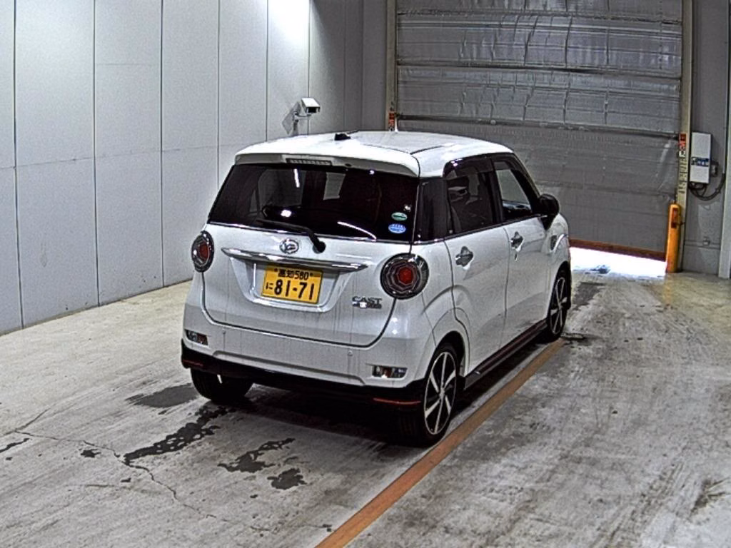 DAIHATSU CAST