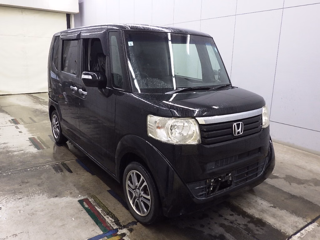 HONDA N-BOX