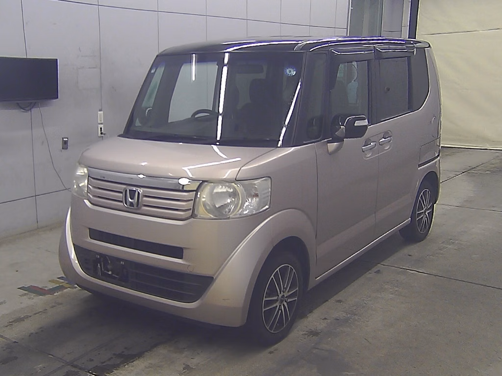 HONDA N-BOX+