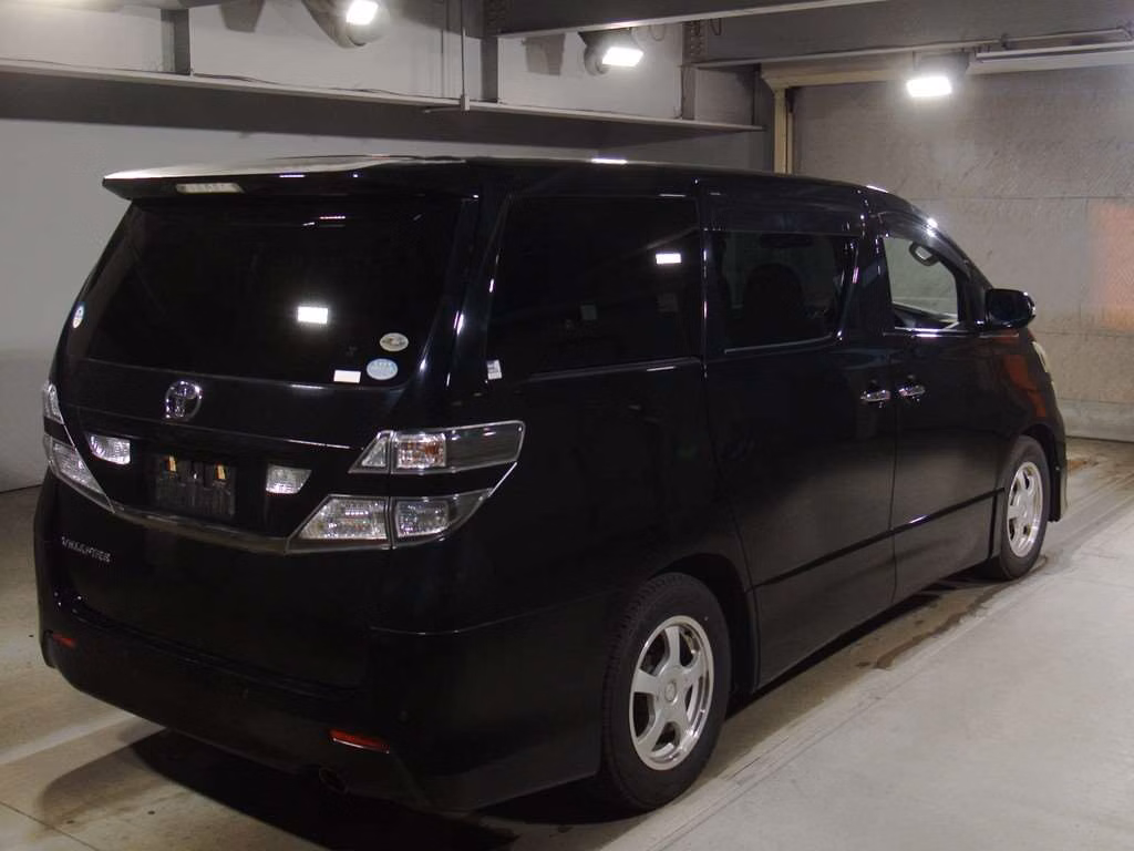 TOYOTA VELLFIRE