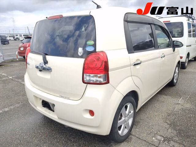 TOYOTA PORTE