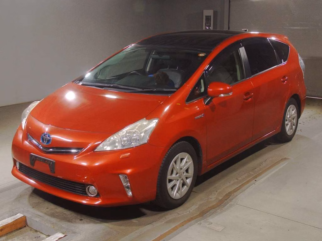 TOYOTA PRIUS ALPHA