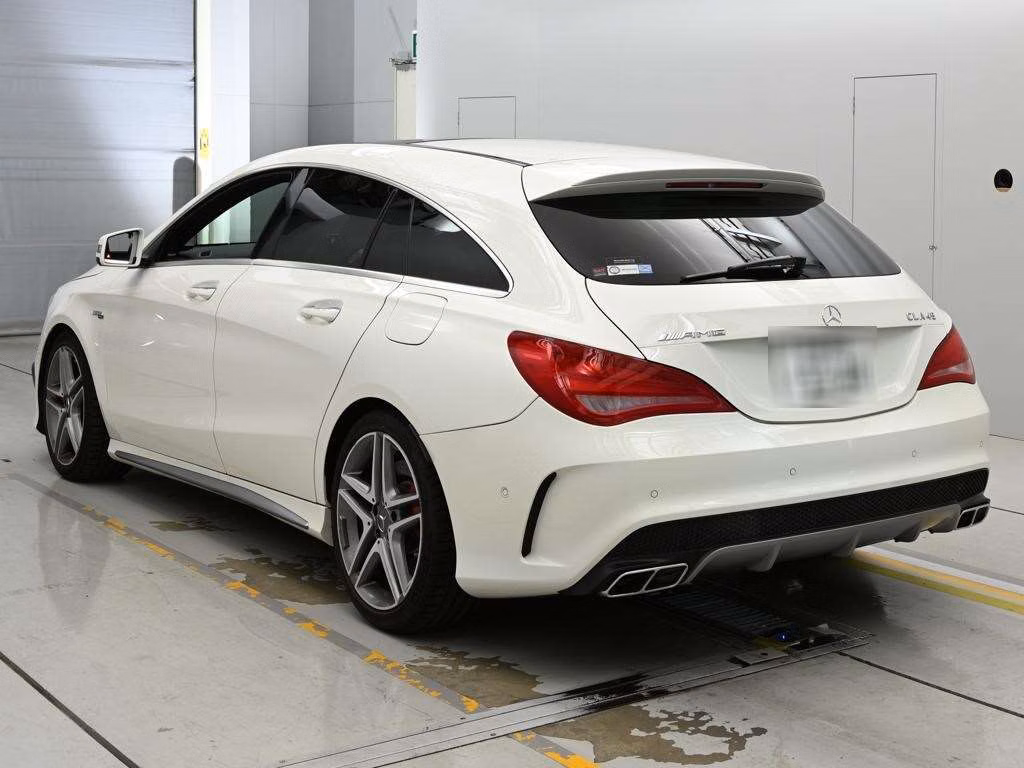 MERCEDES-BENZ CLA-CLASS